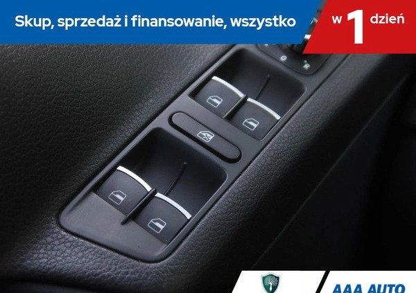 Volkswagen Tiguan cena 53000 przebieg: 145058, rok produkcji 2013 z Skoki małe 172